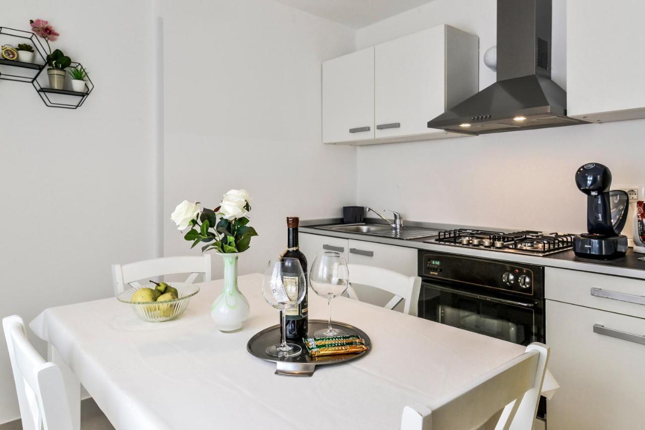 Apartment Anna Umag Eksteriør billede
